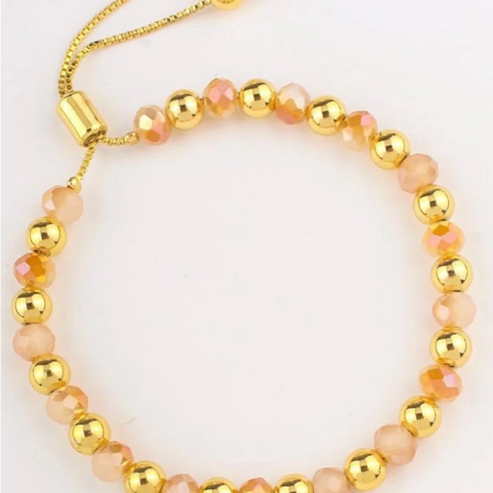 ⭐️Elegant Gold and Pink Beaded Bracelet